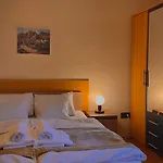 Проживание в семье Guszti